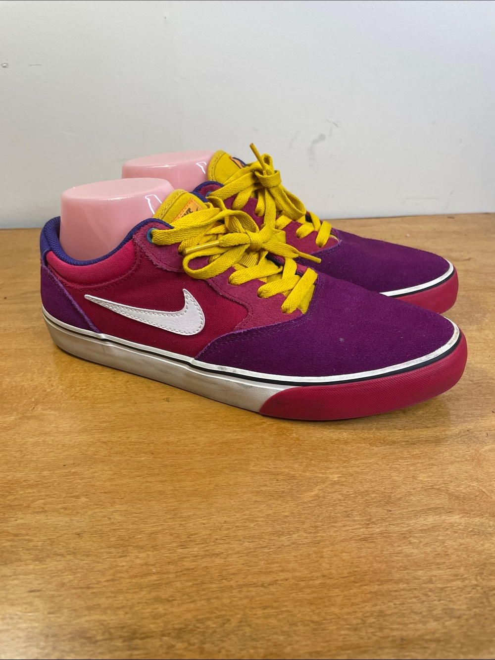 Nike Low-Top Athletic Sneakers in Purple, Pink & Yellow. Size 8